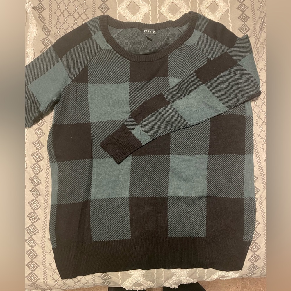 Women’s Torrid sweater PLUS size 00